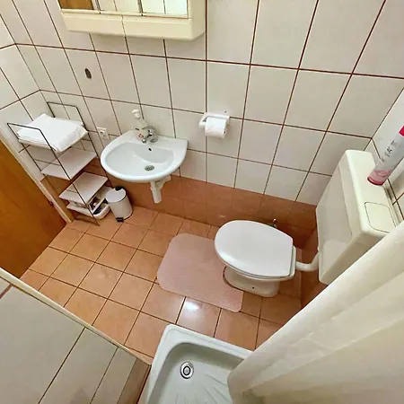 Διαμέρισμα Brebric - 540 Meter Vom Entfernt By Interhome *
